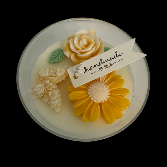 Daisy Flower Candle 24oz